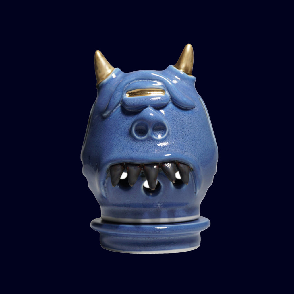 DOGABI CERAMIC INCENSE HOLDER BLUE WITH GOLD TEETH AND HORN