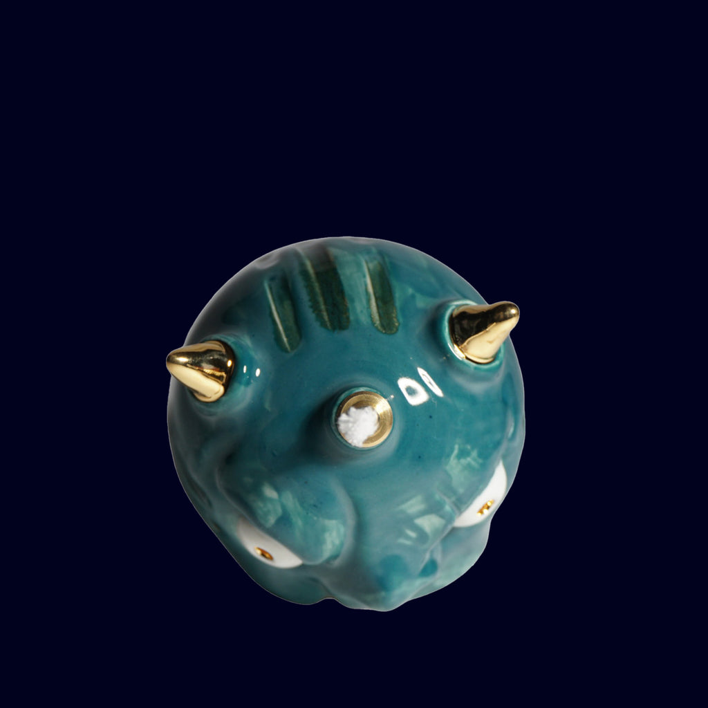 dogabi ceramic oil lamp with gold teeth