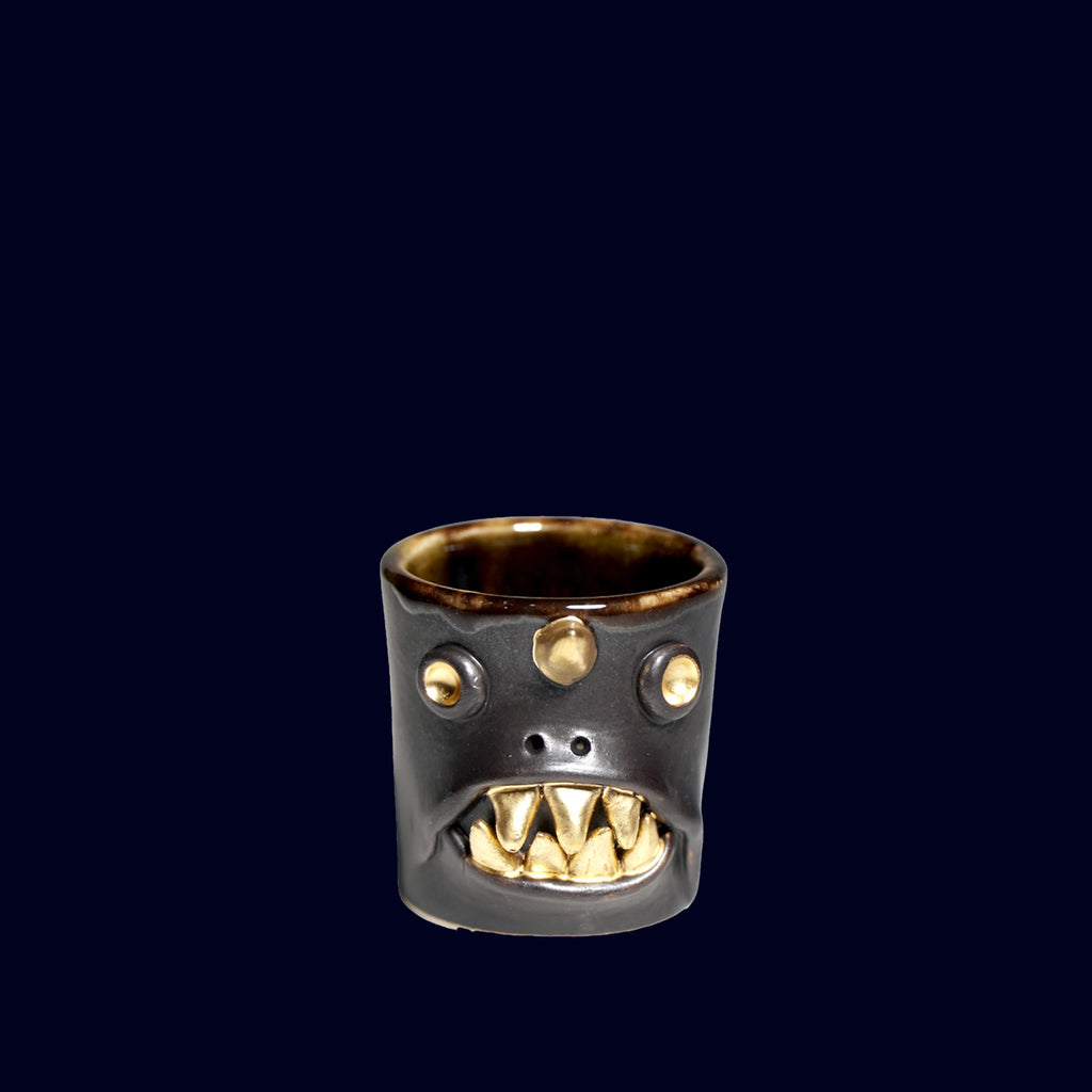 dogabi cerami shot cup monster gold teeth