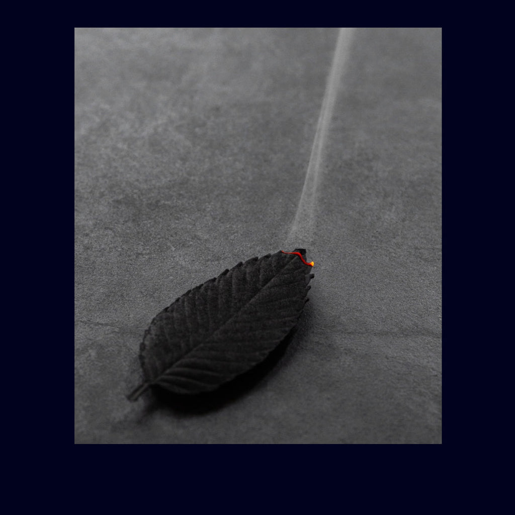 Paper Incense Leaf Black - Takamichi Beauty Room